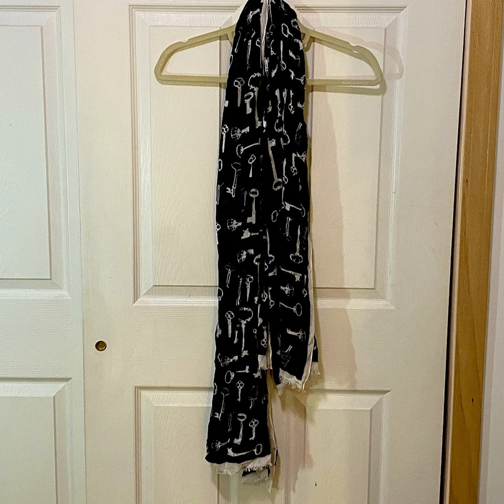 J.Crew black and white key pattern scarf